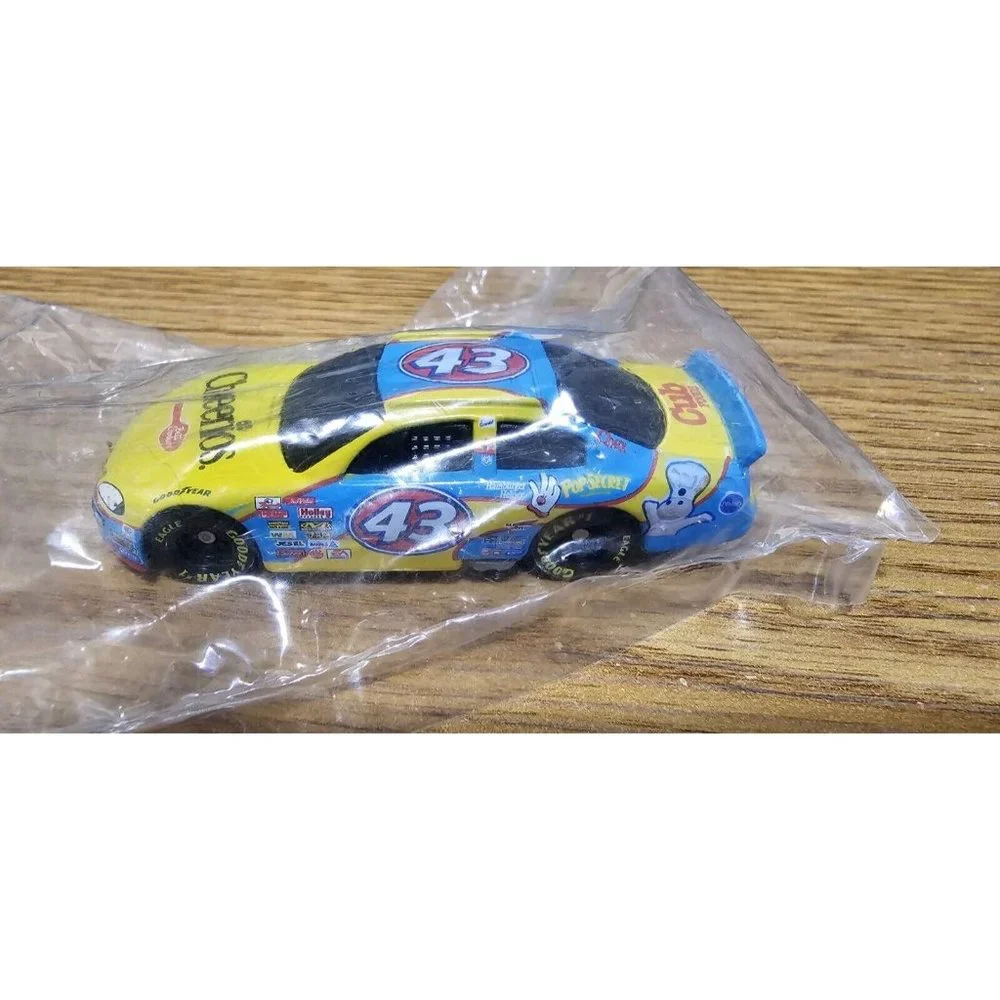 General Mills 2003  Cheerios  Petty Enterprises   No. 43 Die Cast Car